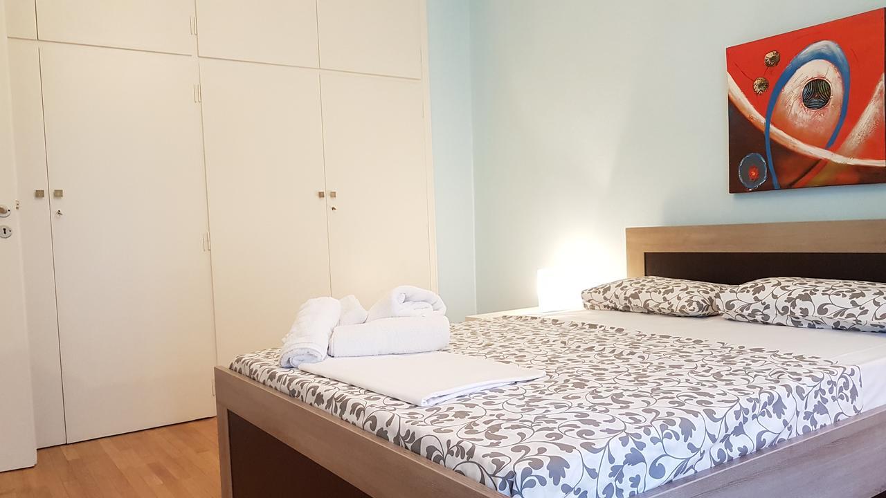Menta Errathens Apartment - Athens Center, 5 Bd, 2 Bath 외부 사진
